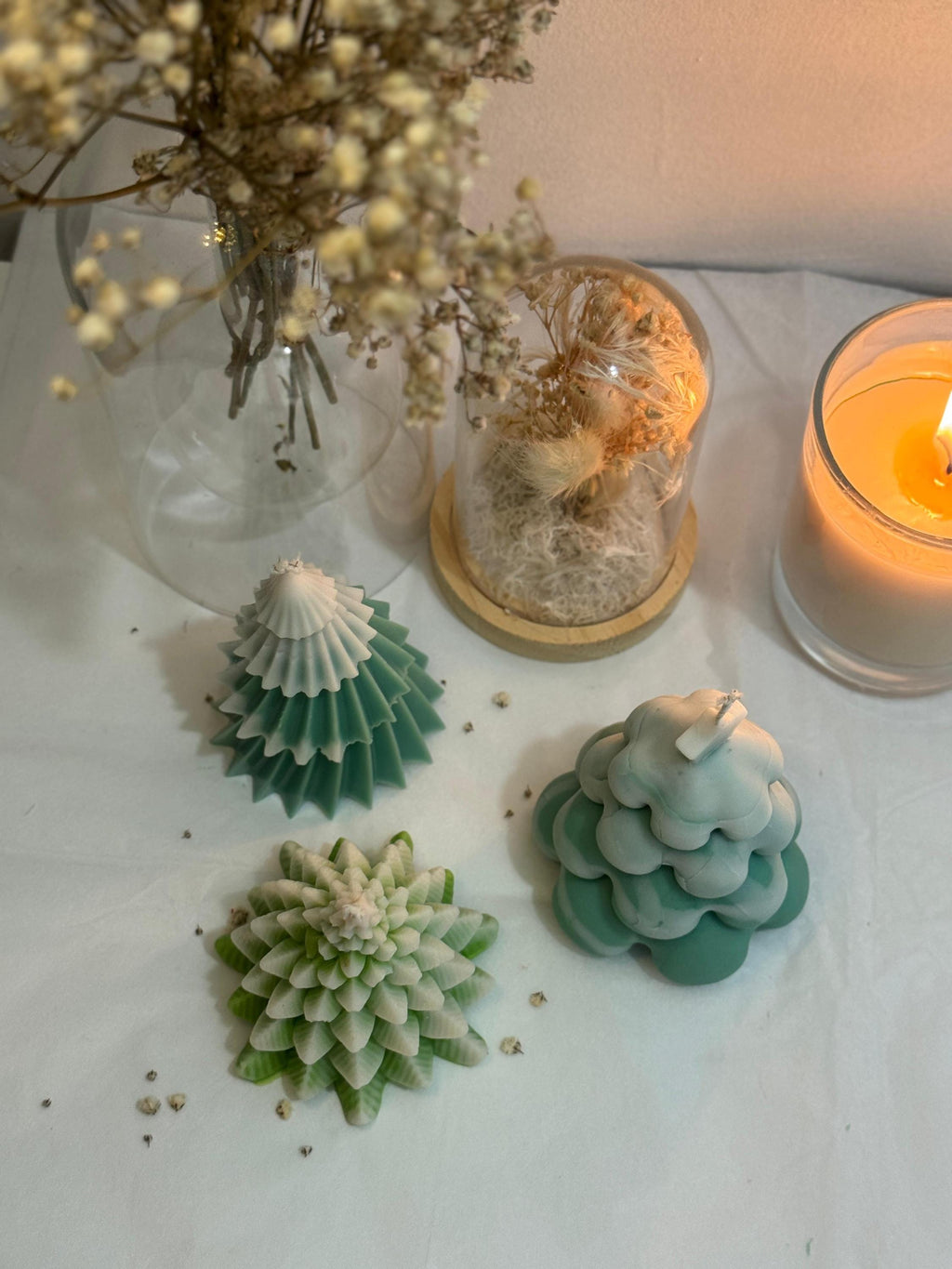 Christmas Tree Candle – Hand-Poured Soy Wax Candle | Festive Pine Scent | Holiday Decor | Gift | Holidays